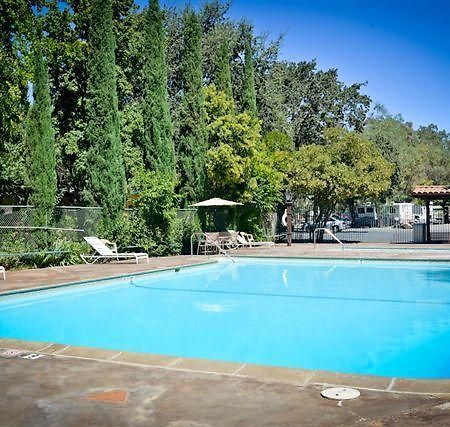 Casa De Fruta Cabins, Inn & Rv Park Hollister Exterior photo